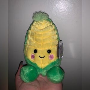 NWT Corn 🌽 on the cob Palm Pals